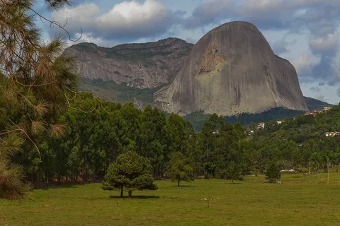 Pedra Azul and surrounding countryside, Domingos Martins, Espírito Santo, Brazil
