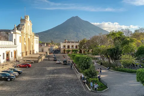 Volcán de Agua above the main square of Antigua Guatemala