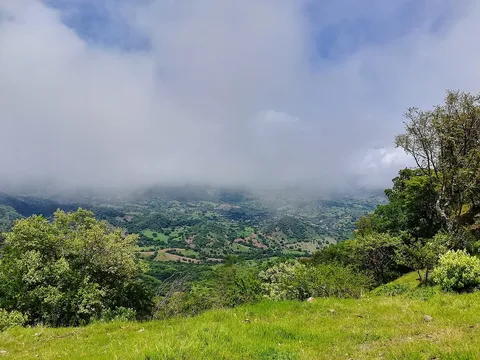 Misty hills above Guayameo, Guerrero, Mexico — regional landscape context